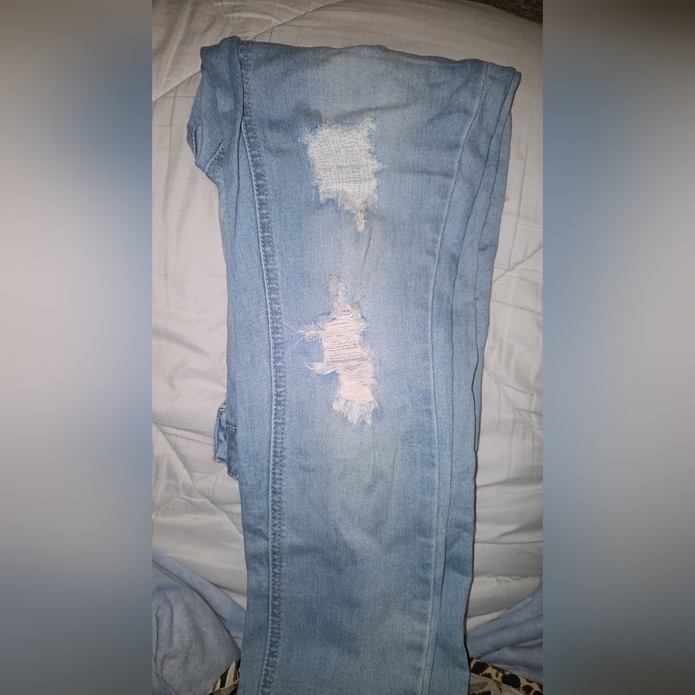 Seven7 Light Blue Distressed Women Jeans Size 6 Skinny - Picture 5 of 8